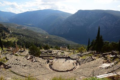 Tour to Delphi by Athens in a tour