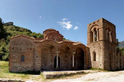 Tour to Argolis, Soarta, Mystras and Diros Caves by Athens in a tour