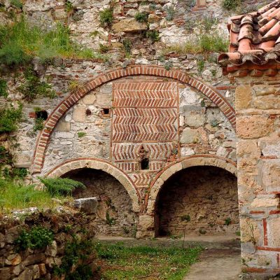 Tour to Argolis, Soarta, Mystras and Diros Caves by Athens in a tour
